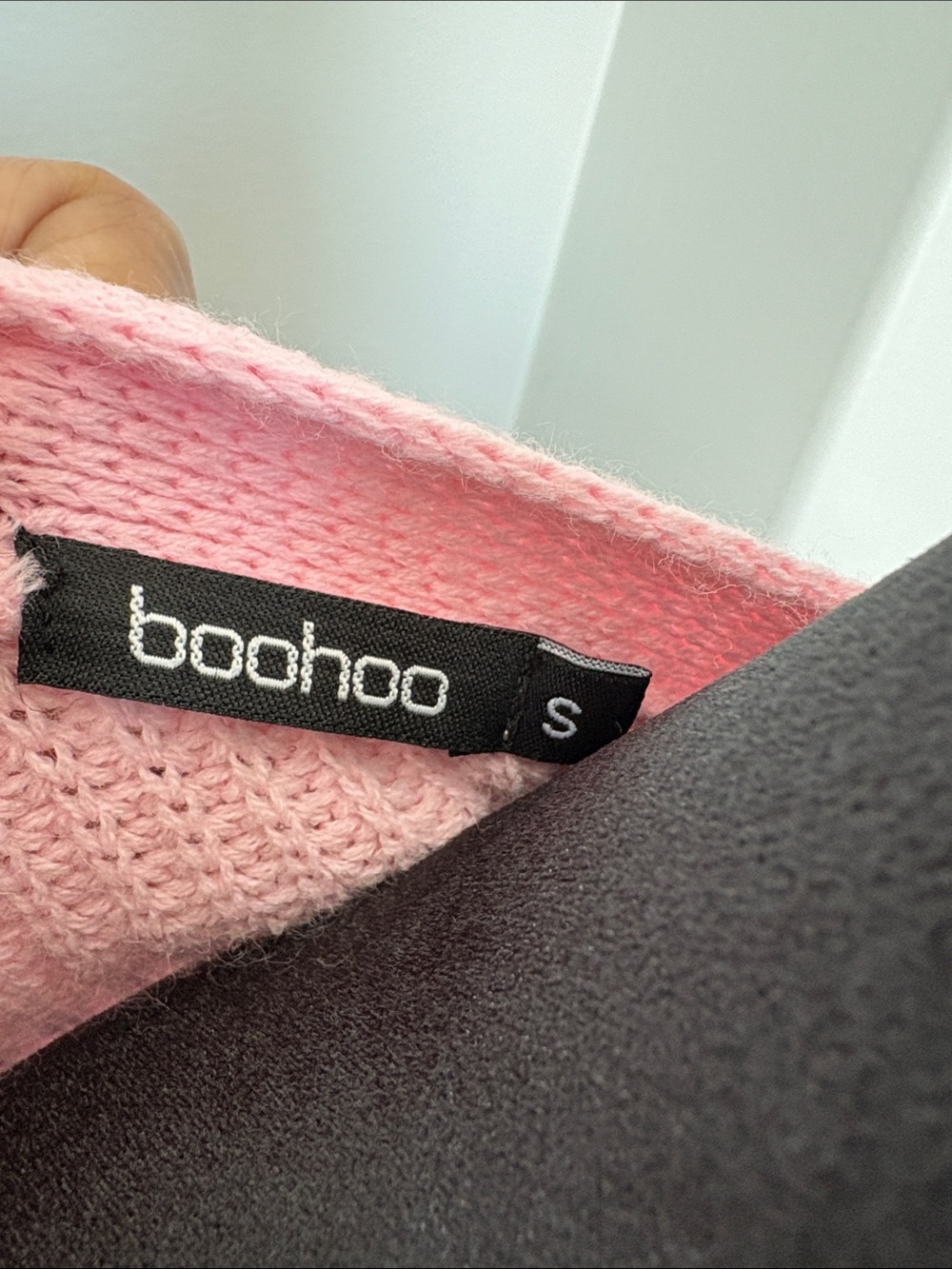 Boohoo Light Pink V-Neck Button-Up Cardigan - Picture 2 of 4